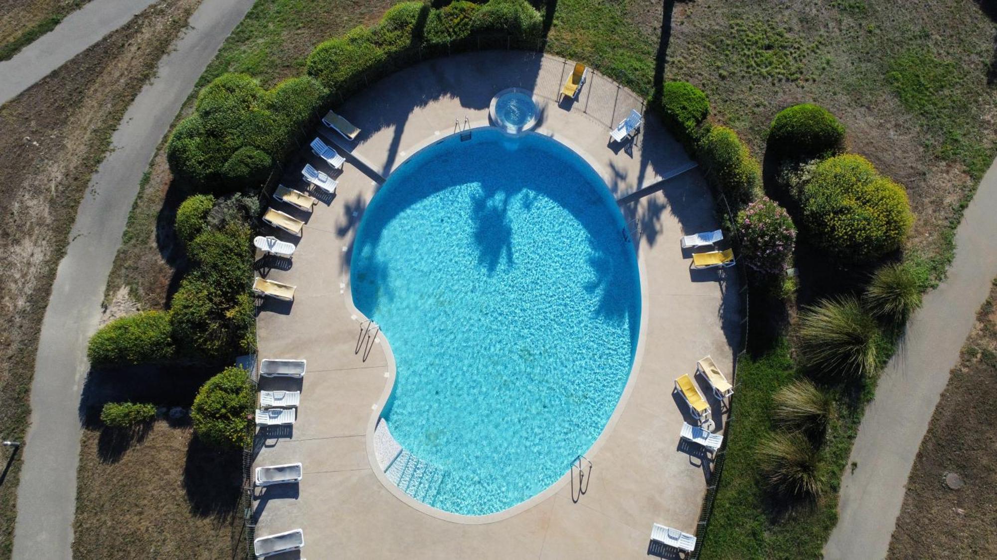 Le Manon Residence Hotel Signes Bagian luar foto