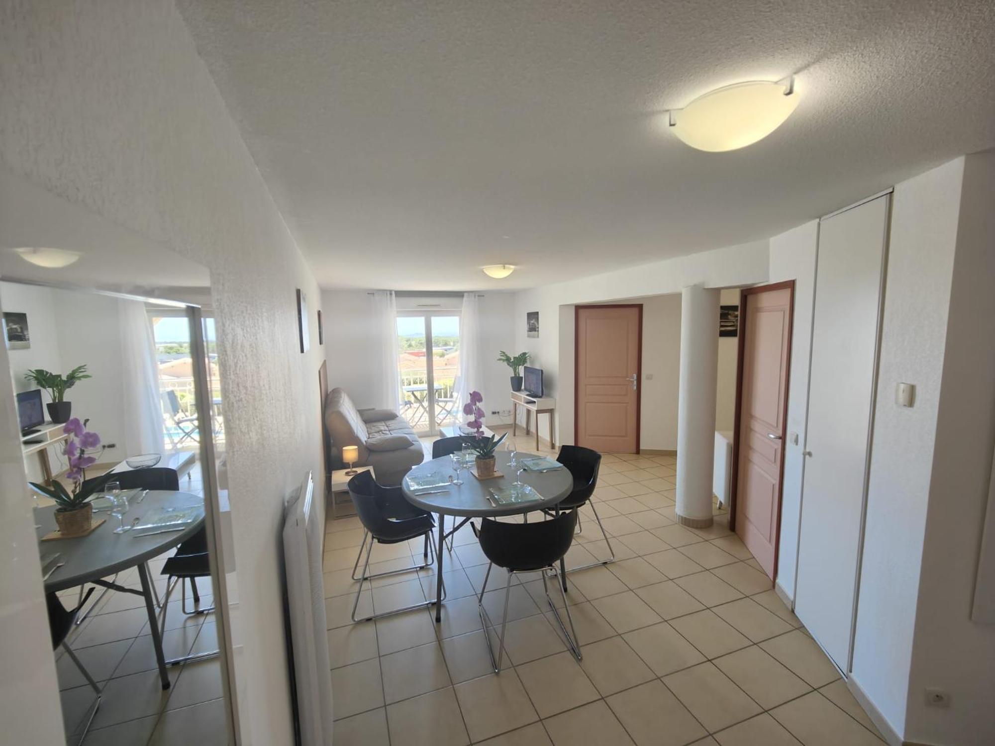 Le Manon Residence Hotel Signes Bagian luar foto